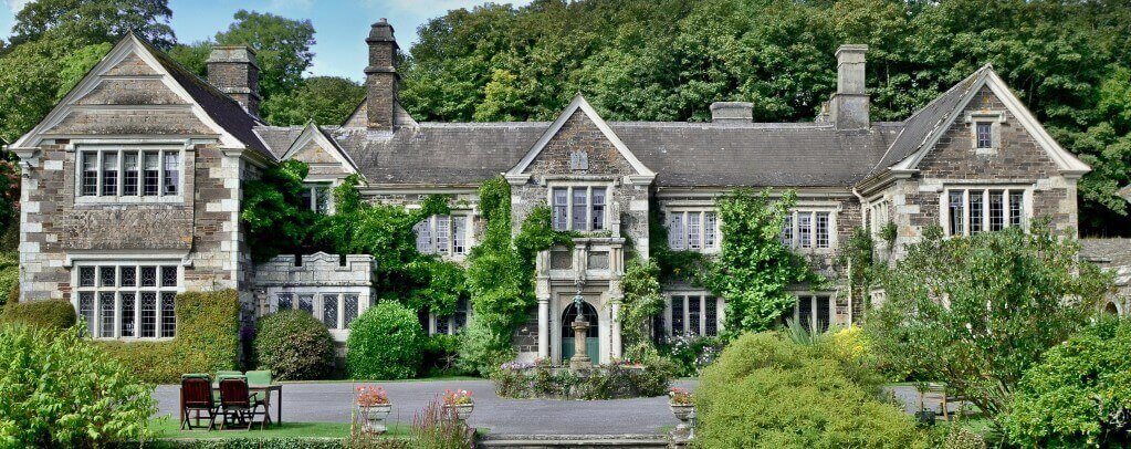 Lewtrenchard Manor, a dog friendly play to stay in devon